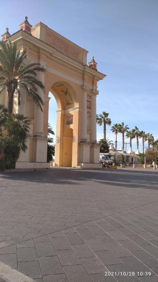 Casa Mariuccia A Due Passi Dal Mare Apartment Finale Ligure Ngoại thất bức ảnh