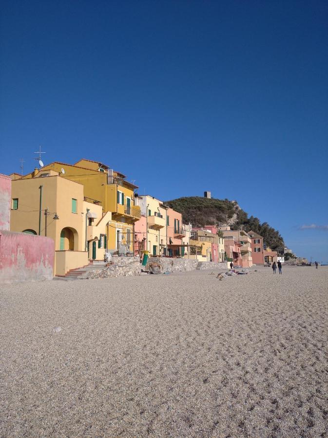 Casa Mariuccia A Due Passi Dal Mare Apartment Finale Ligure Ngoại thất bức ảnh