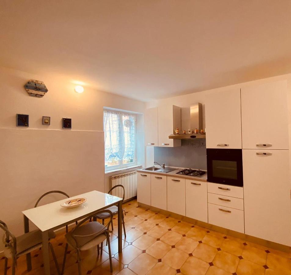 Casa Mariuccia A Due Passi Dal Mare Apartment Finale Ligure Ngoại thất bức ảnh